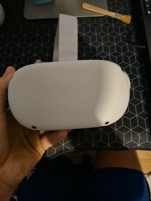 Anunț de Vânzare: Meta Quest 2 (Oculus Quest 2) - 128 GB