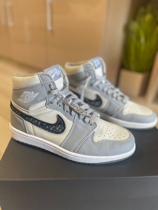 DIOR X Air Jordan 1 High