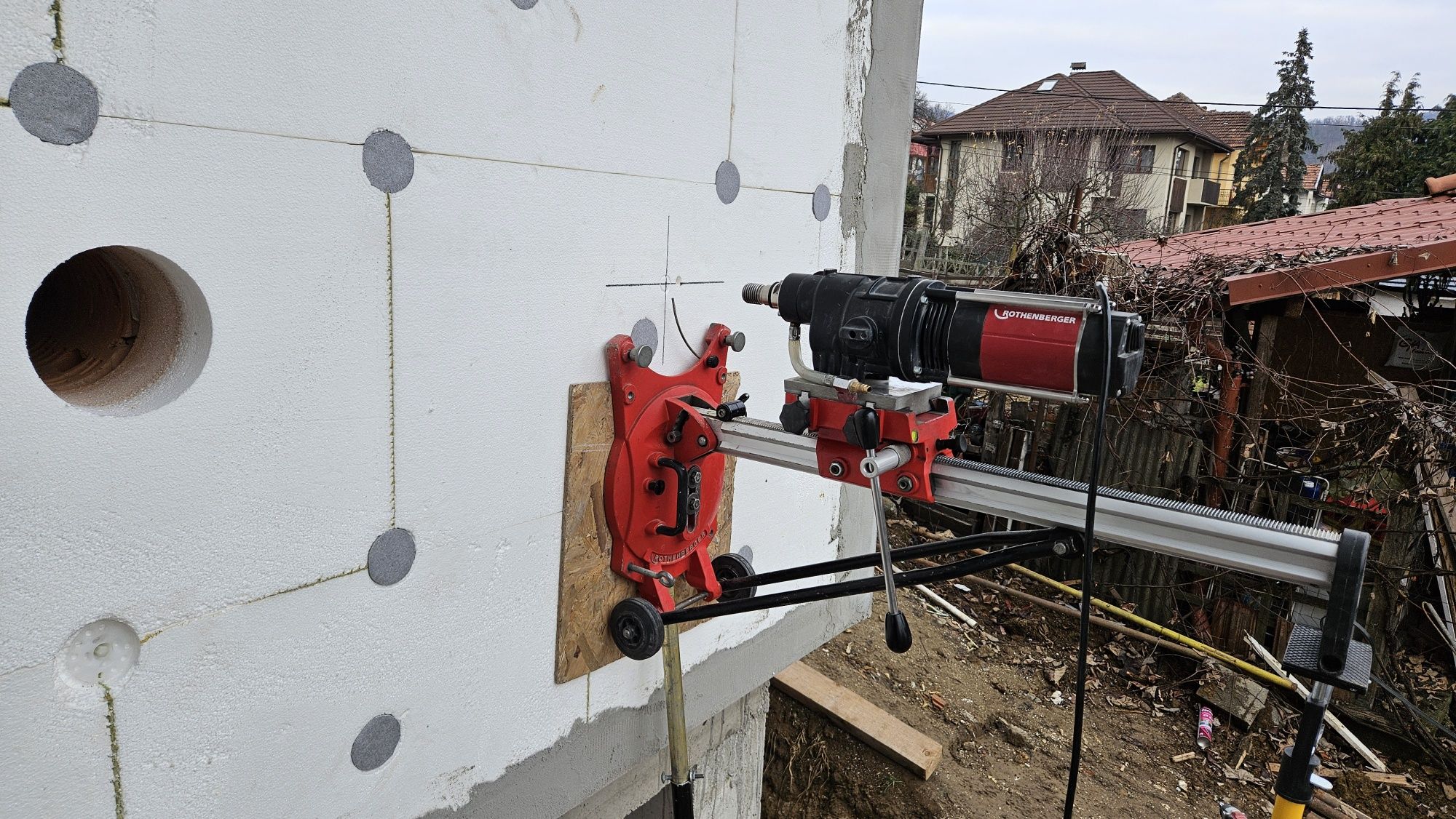 DRV-ART Servicii carotare profesionale, gaura hota, centrala, tevii