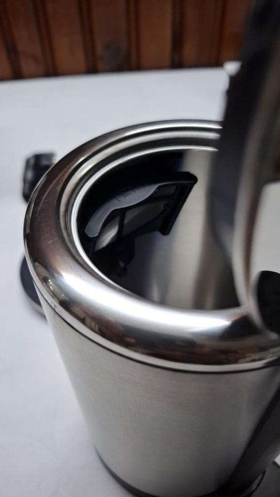 Електрическа кана WMF KITCHENminis Cromargan 0.8л,1800w