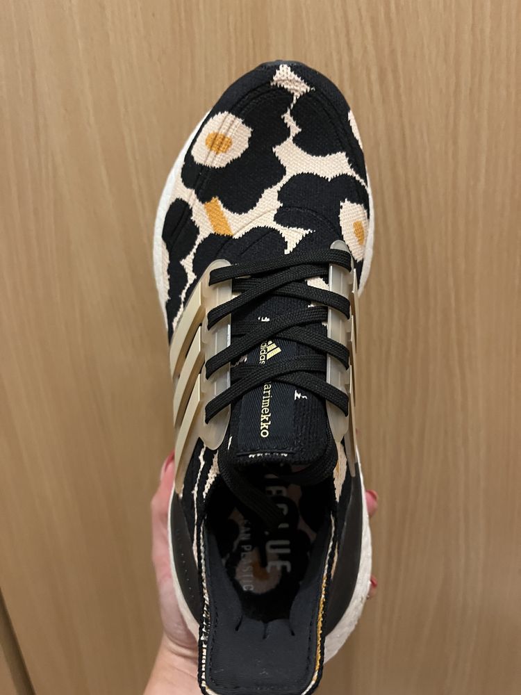 Adidas Ultraboost 21 X Marimekko