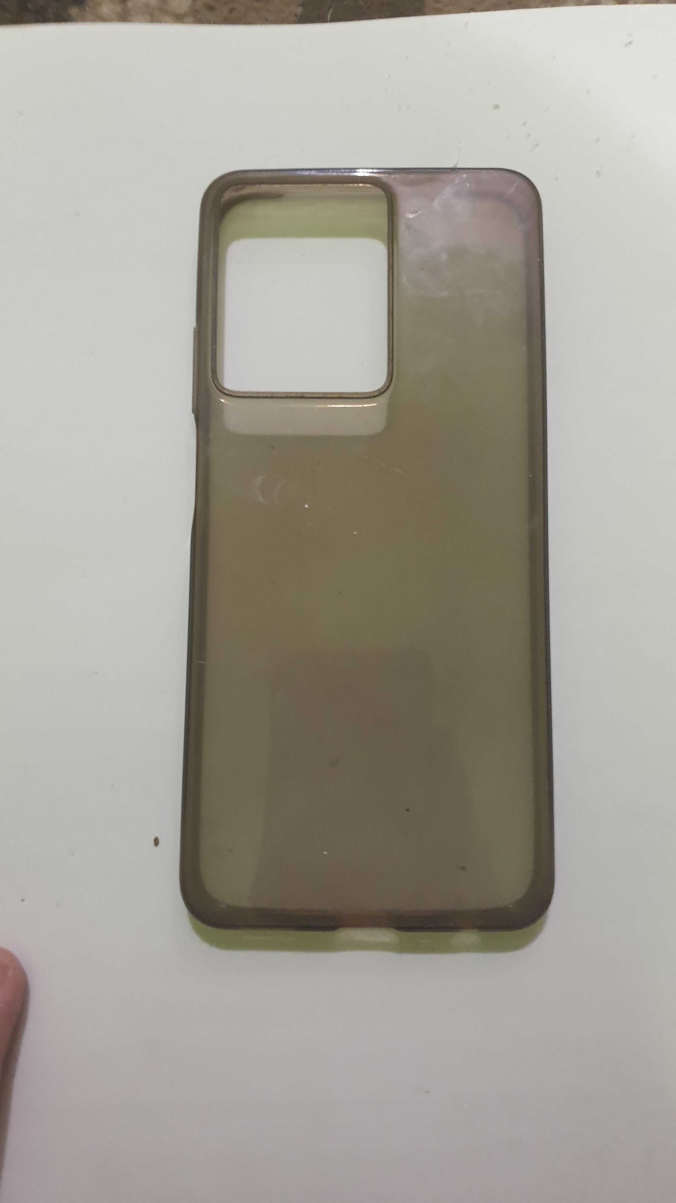 Продавам realme C55 със счупен дисплей.
