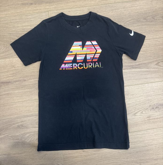 Спортни детдки екипи Nike и Adidas