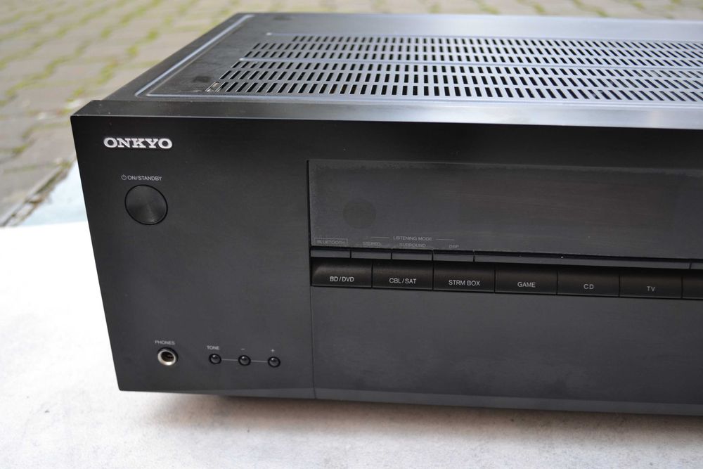 Amplificator Onkyo HT R 395 cu HDMI Bluetooth