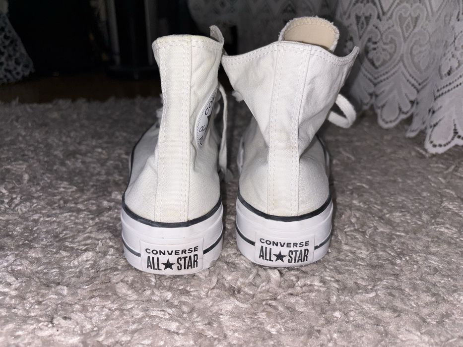 Бели кецове Converse all stars