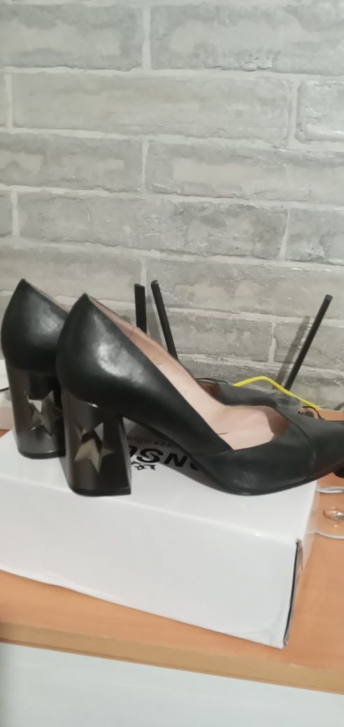 Продам туфли в идеальном состоянии