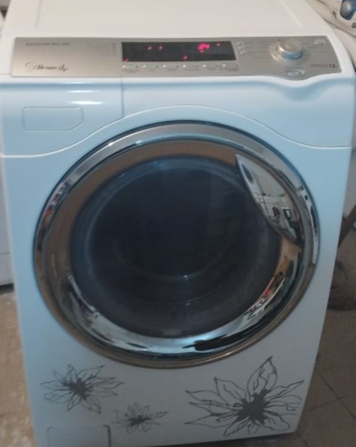 Продажа стиральных машин от 30 000тг
Есть гарантия и год сервисного об
