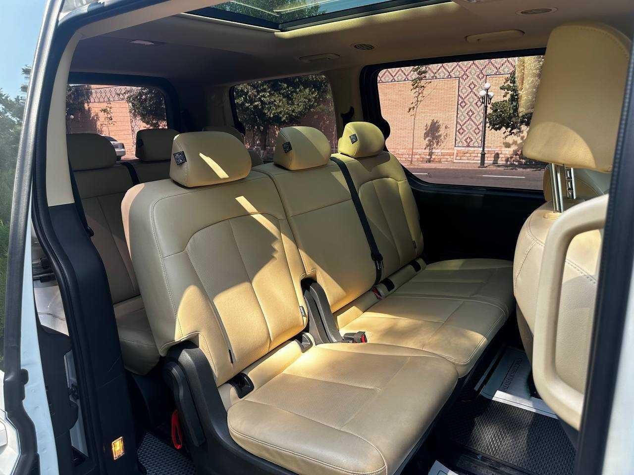 Staria Hyundai 2023 год
