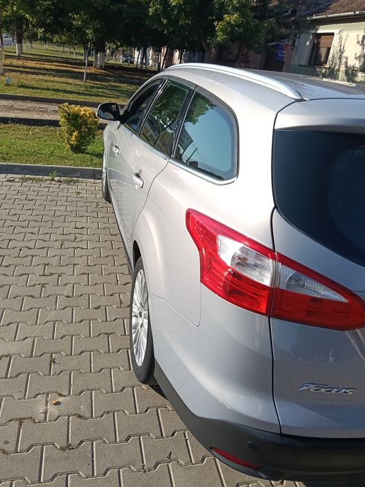 Vând urgent Ford focus 3 1.6 D 115cp 2011