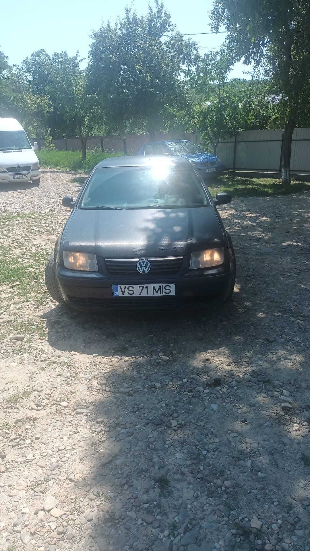 Dezmembrez Dezmembrari Volkswagen Bora berlina motor 1.9 tdi