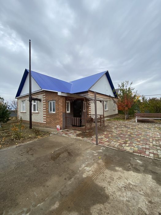 “Дом с сауной и доходом | 140 м² | Сад, колодец, всё для жизни”.