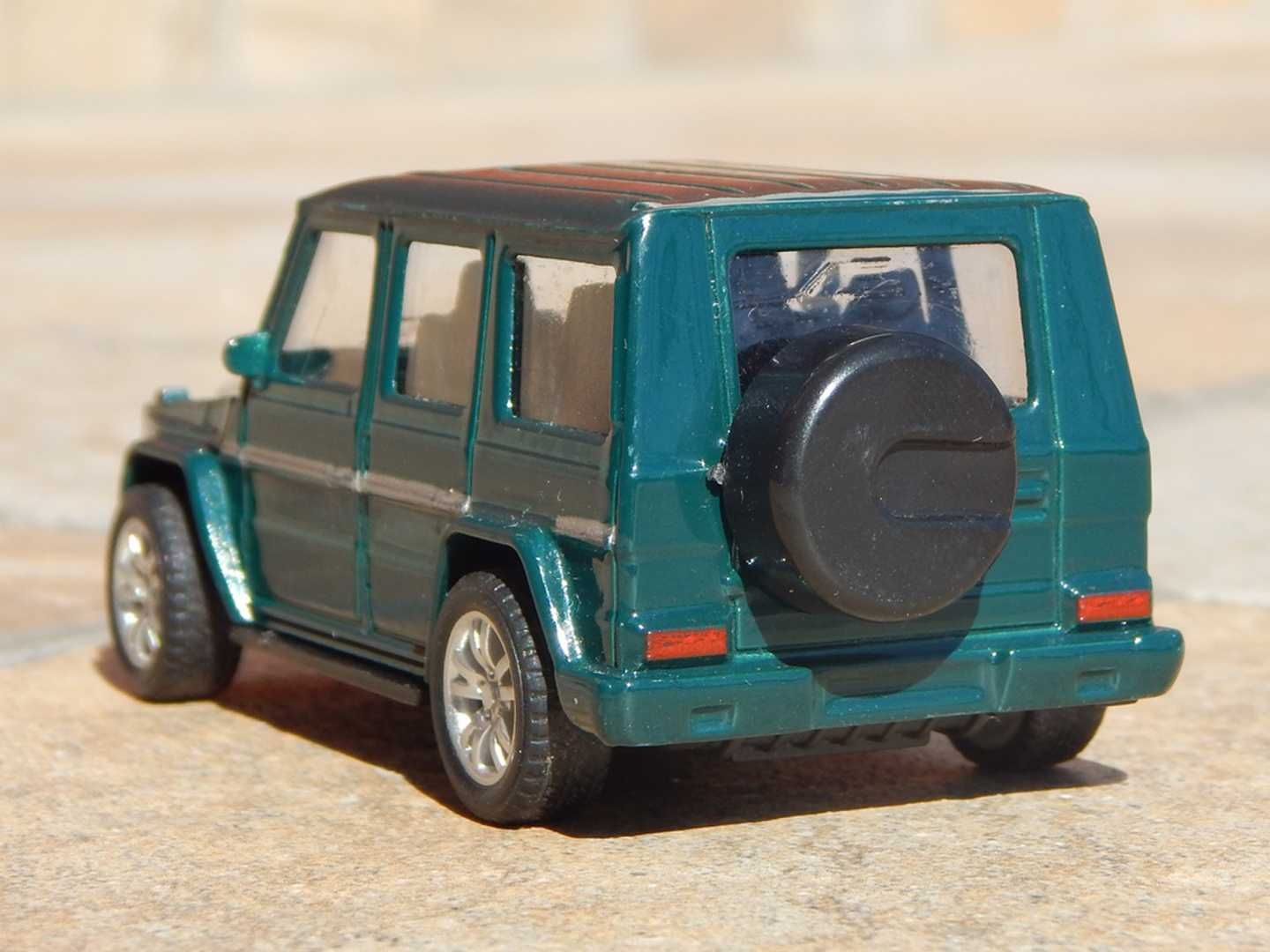 Macheta SUV Mercedes-Benz G 500 Class W463 sc 1:43