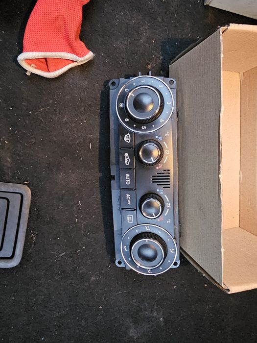 Управление климатроник за Mercedes clk w209