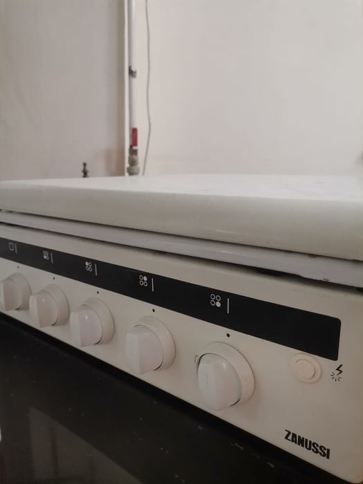 Газ плита zanussi