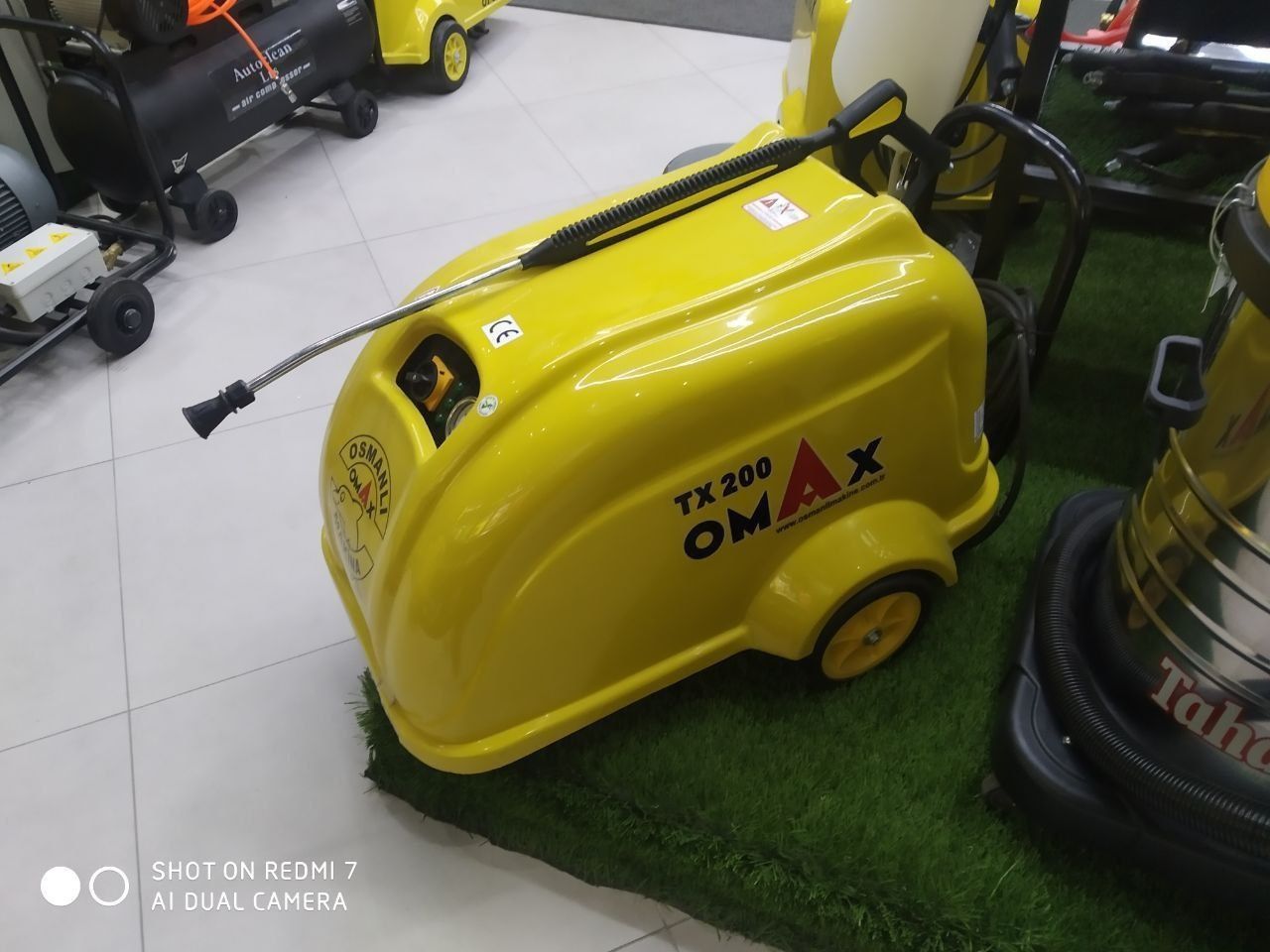 Karcher Omax 
Tуретские 
Для Мойки.