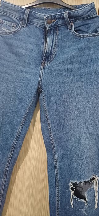 Vând blugi Berska dama marimea 34 xs in stare foarte buna blugi  largi