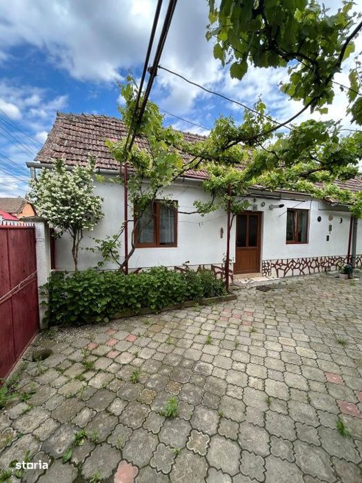 Casa individuala, 6 camere | 2109 mp teren |, localitatea Rusi, judetu