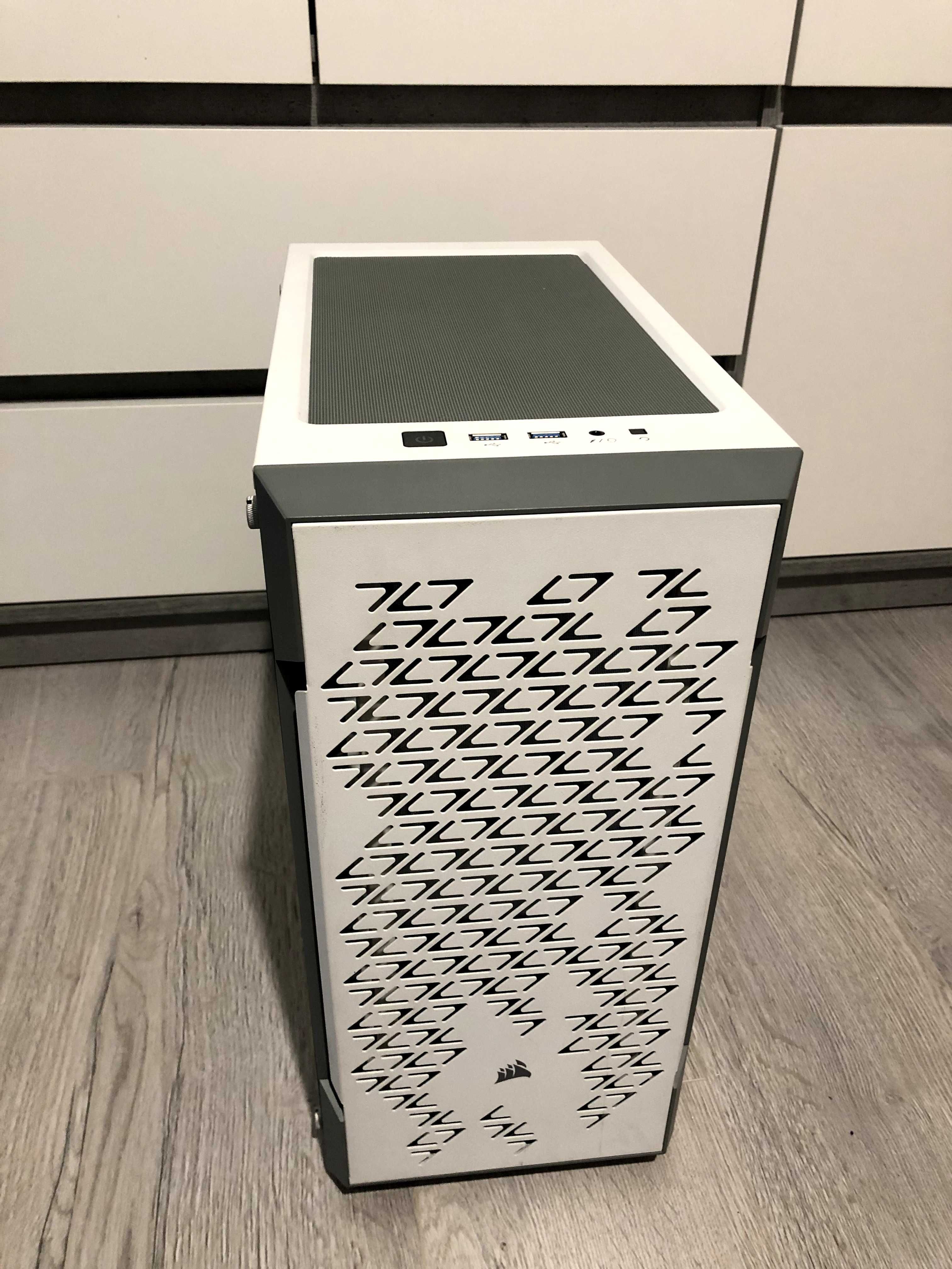 Продавам Компютърна кутия Corsair - нова