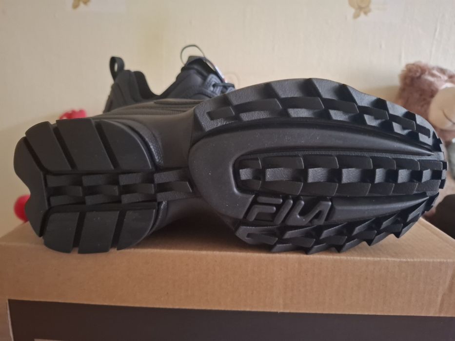 Маратонки FILA 44 номер