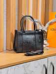 Genti Marc Jacobs dimensiuni micuțe