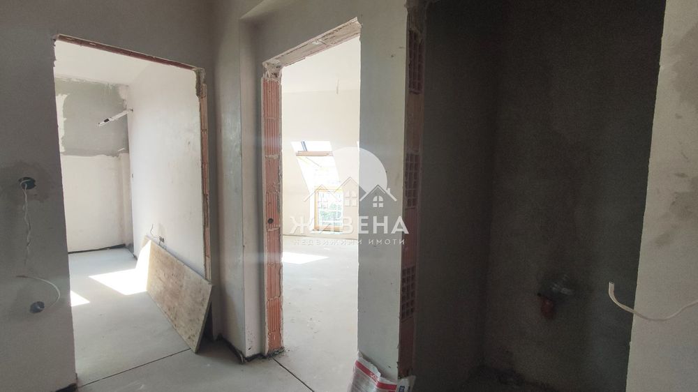 3-стаен апартамент, преди Акт 15, Базар Левски, площ 97 кв.м