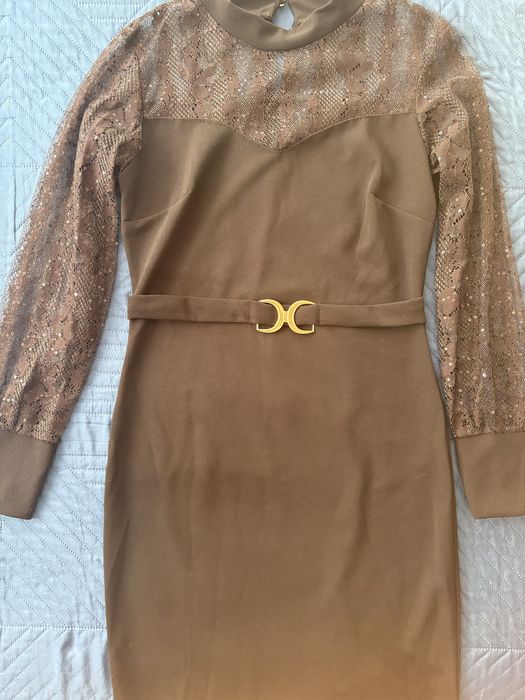 Черна дамска рокля с коланче