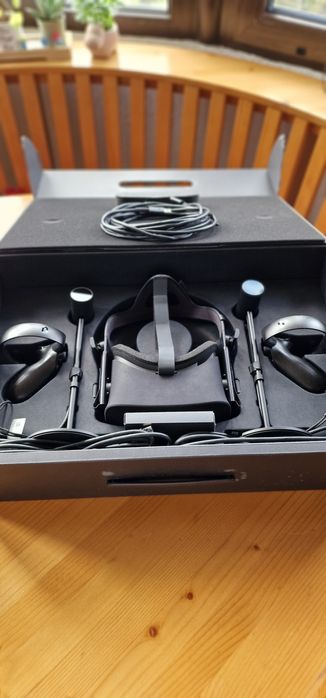 Vând oculus rift