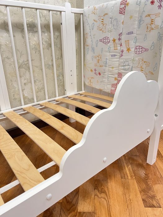 Десткая кроватка