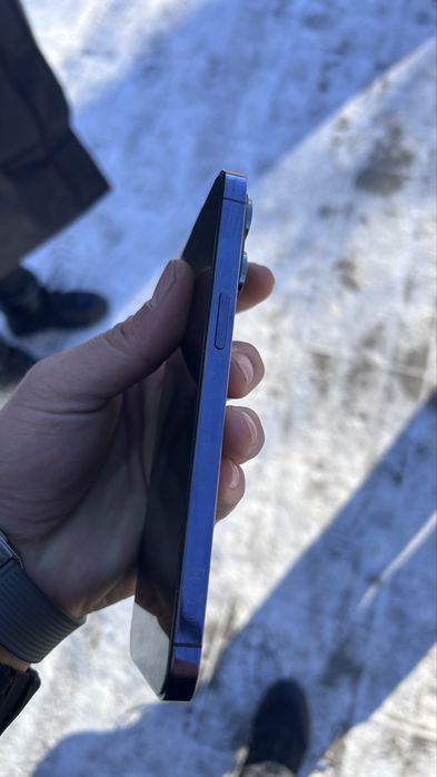 срочно продаю Айфон 14 про Max на 256 гб