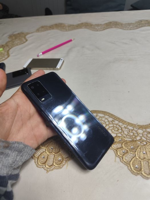 Oppo A54 прадаётся