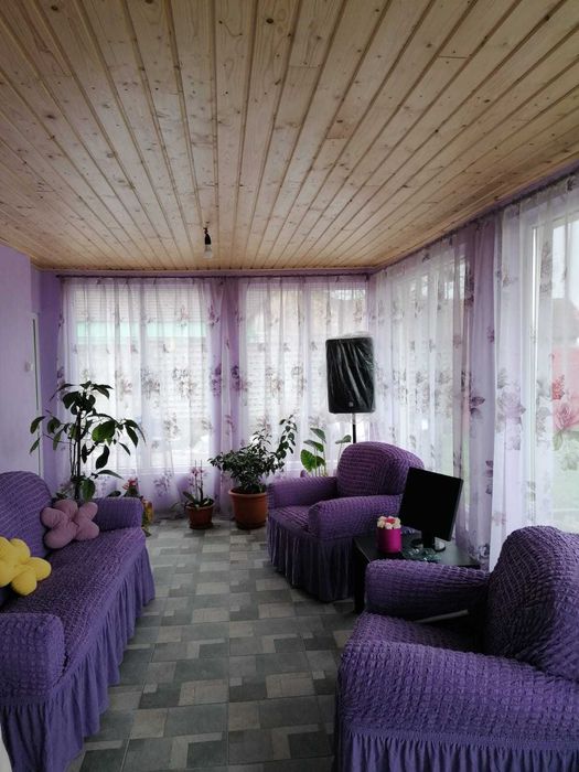 Vand casa renovata sau schimb cu apartament zona centrala + diferenta