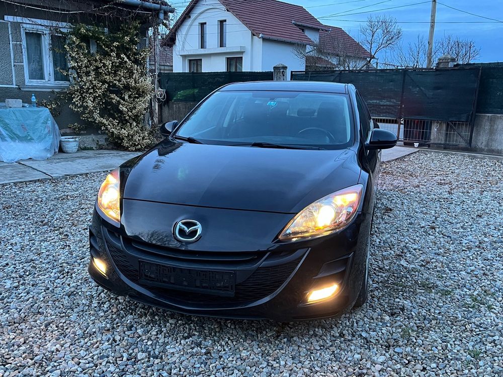 Vand Mazda3 benzina