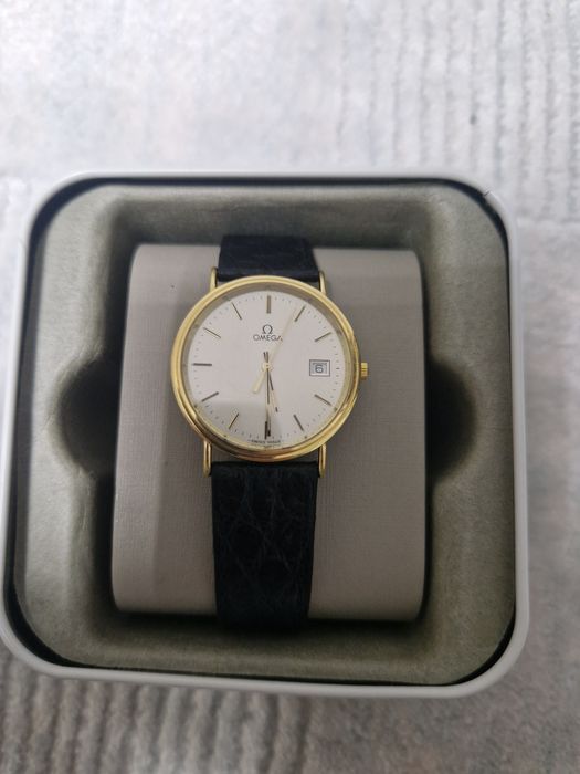 Vindem 2 ceasuri de aur