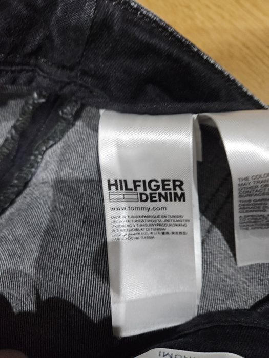 Fusta Tommy Hilfiger mărimea M ,noua