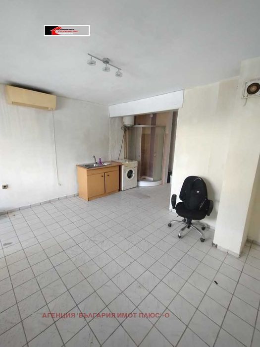 Дава се под наем Магазин в София, Орландовци - 66 кв.м за 204 € - Снимка #4