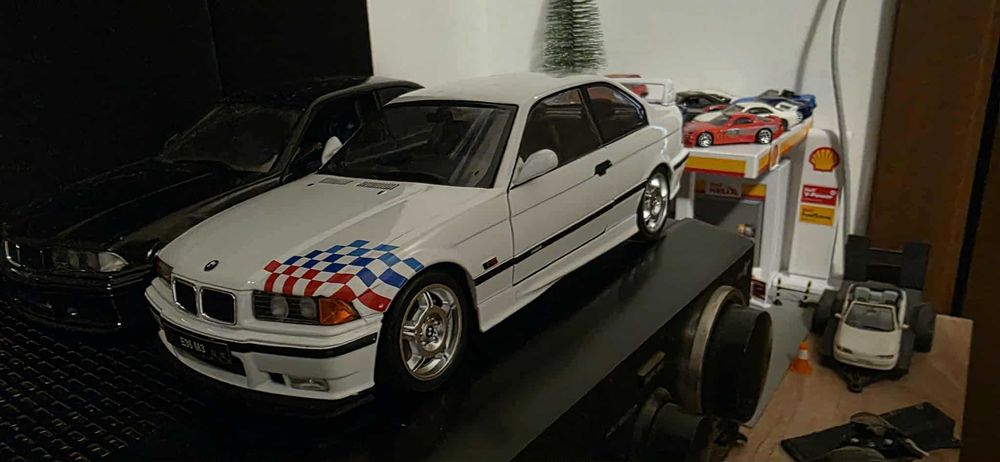 Макет bmw е36 1:18