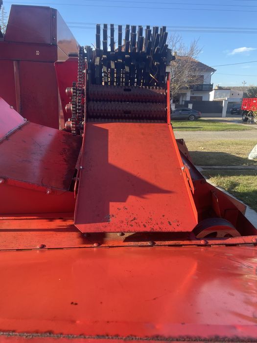 Zmaj 223 culegatoare de porumb