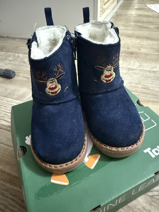 Продам угги. Р 20. Новые