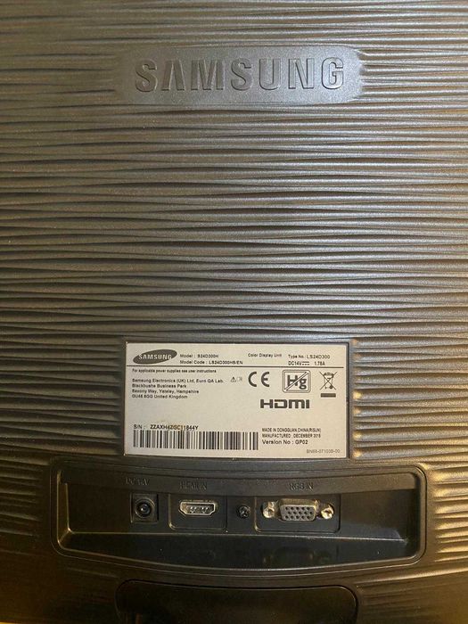 Samsung S24D300H – 24" Full HD монитор – употребяван, напълно работещ