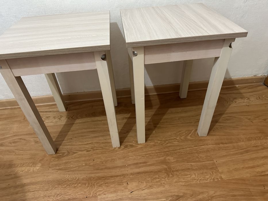 Табуретки почти новые 2 шт по 4500 тг