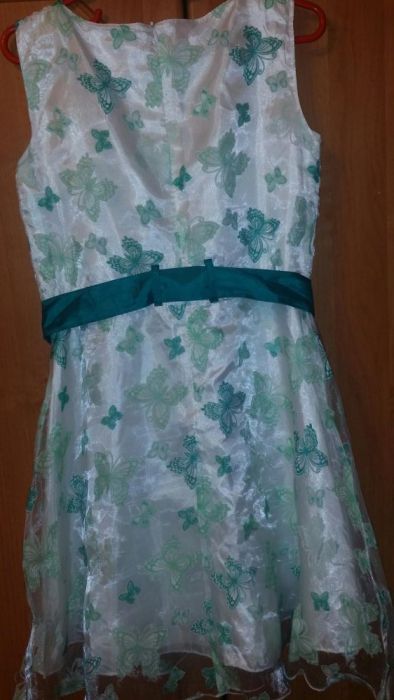 Rochite elegante fetite