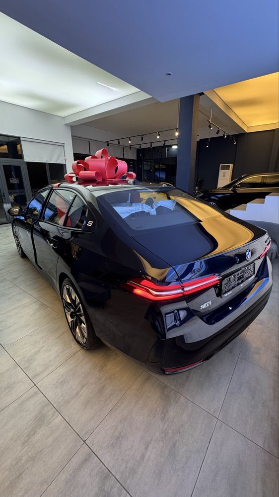 Bmw i5 35L в наличии