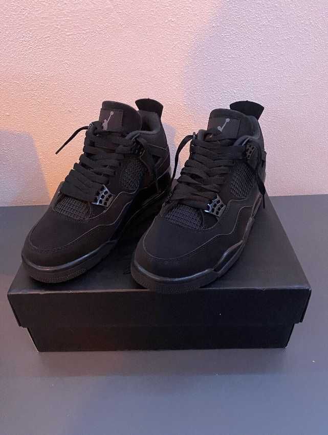 Air Jordan 4 Black Cat