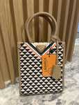Geanta mica Prada eleganta
