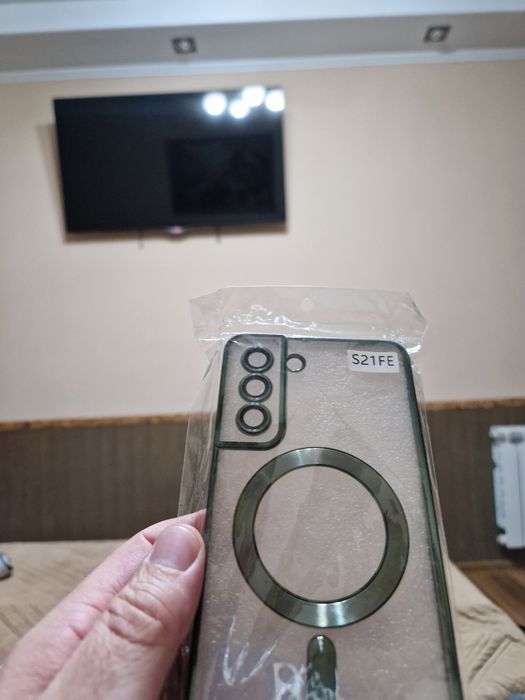 Чехол на Самсунг  S 21 FE