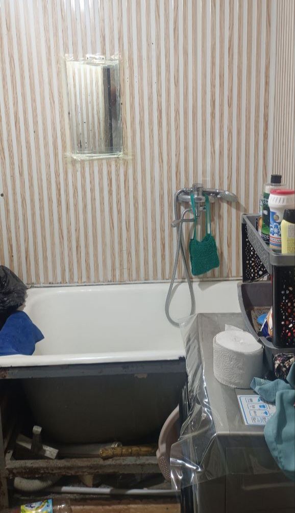 1/1/4. Квартира 18 м² в бывшем общежитии. Спутник-4 (Сергели). Метро