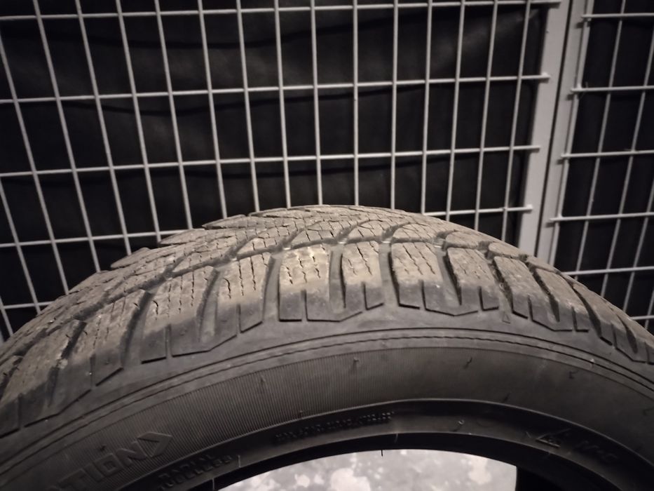 Vând anvelope iarna 205 55 R16