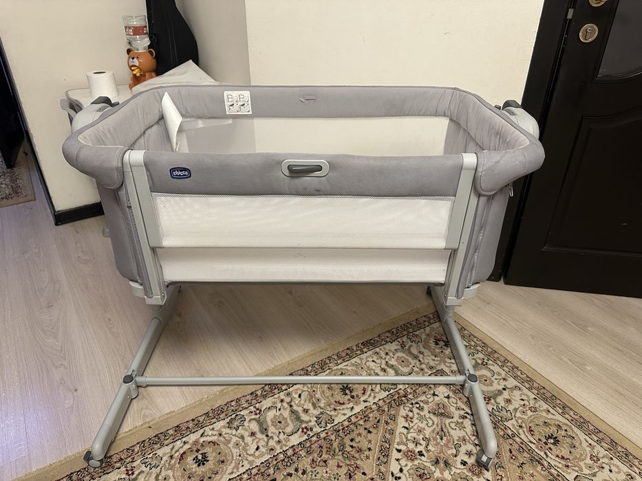 Продам манеж Chicco  next 2 me magic evo