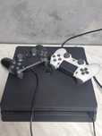 PlayStation 4 Slim 500 GB + 2 Controller Bmg Amanet 92908
