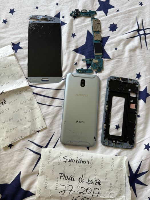 Samsung j7 2017 16 GB- piese